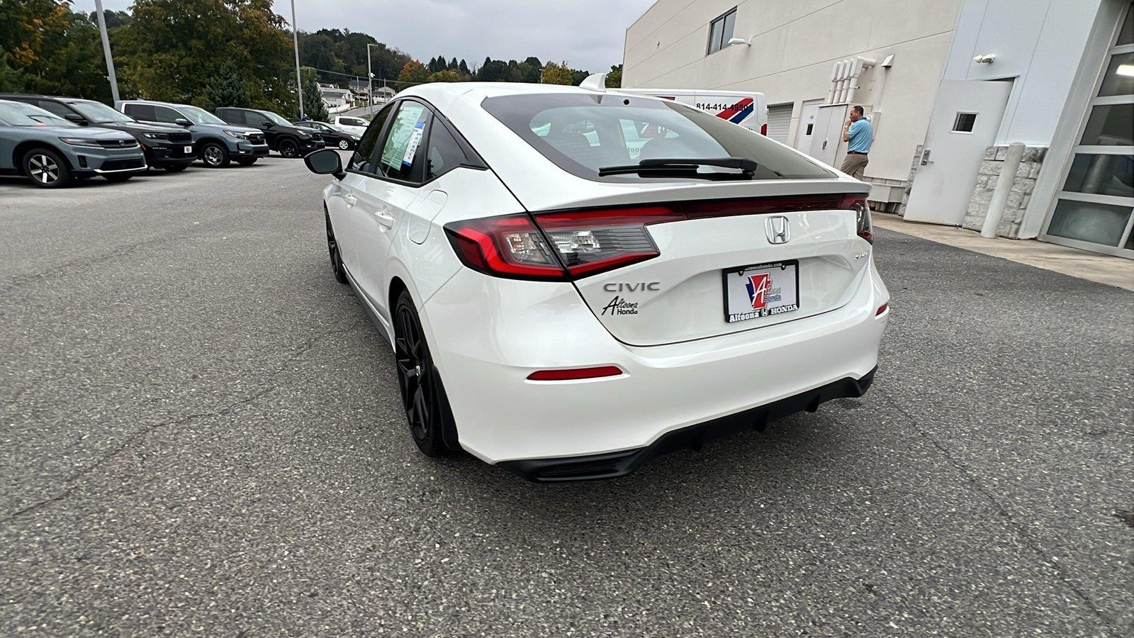 2024 Honda Civic photo 6 of 28