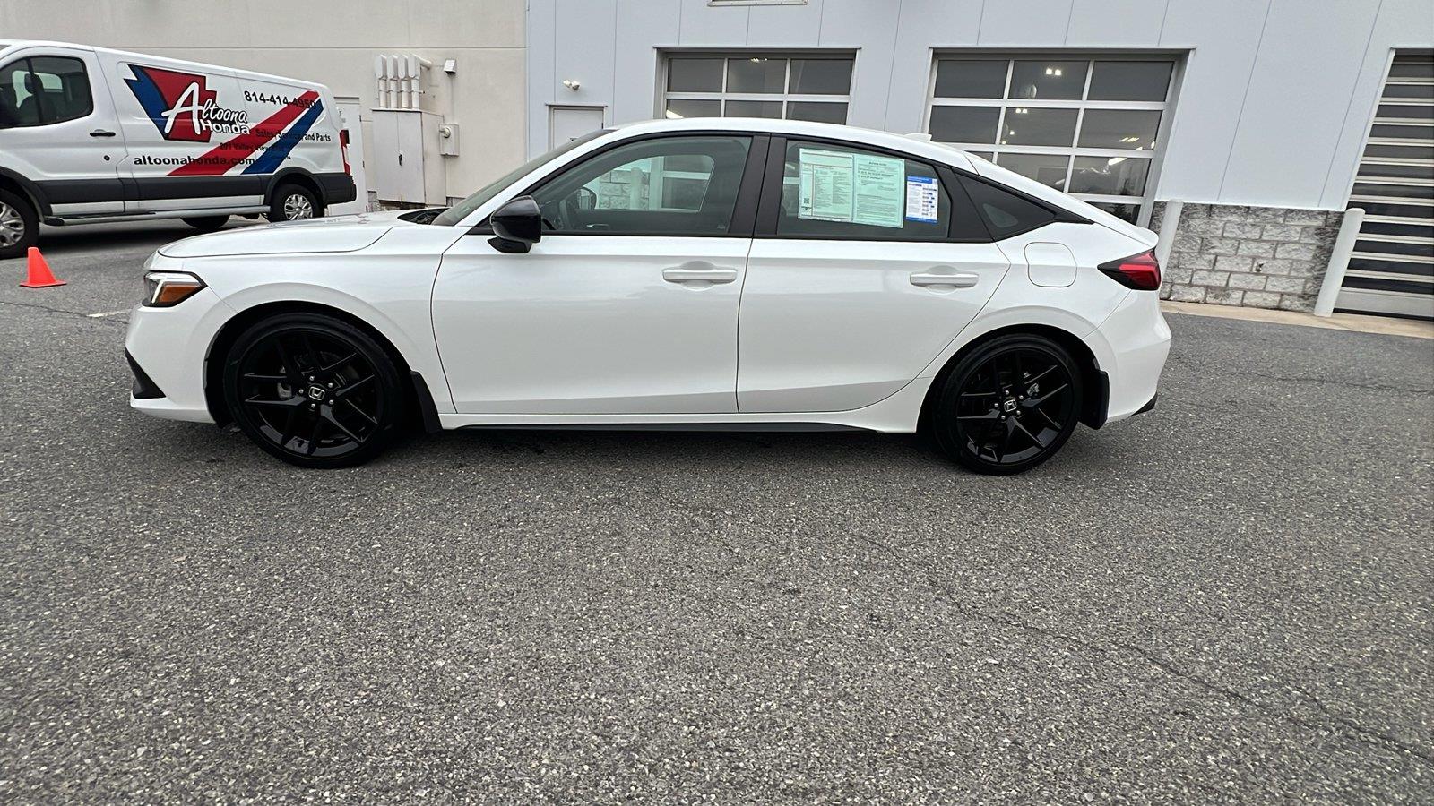 2024 Honda Civic photo 7 of 28