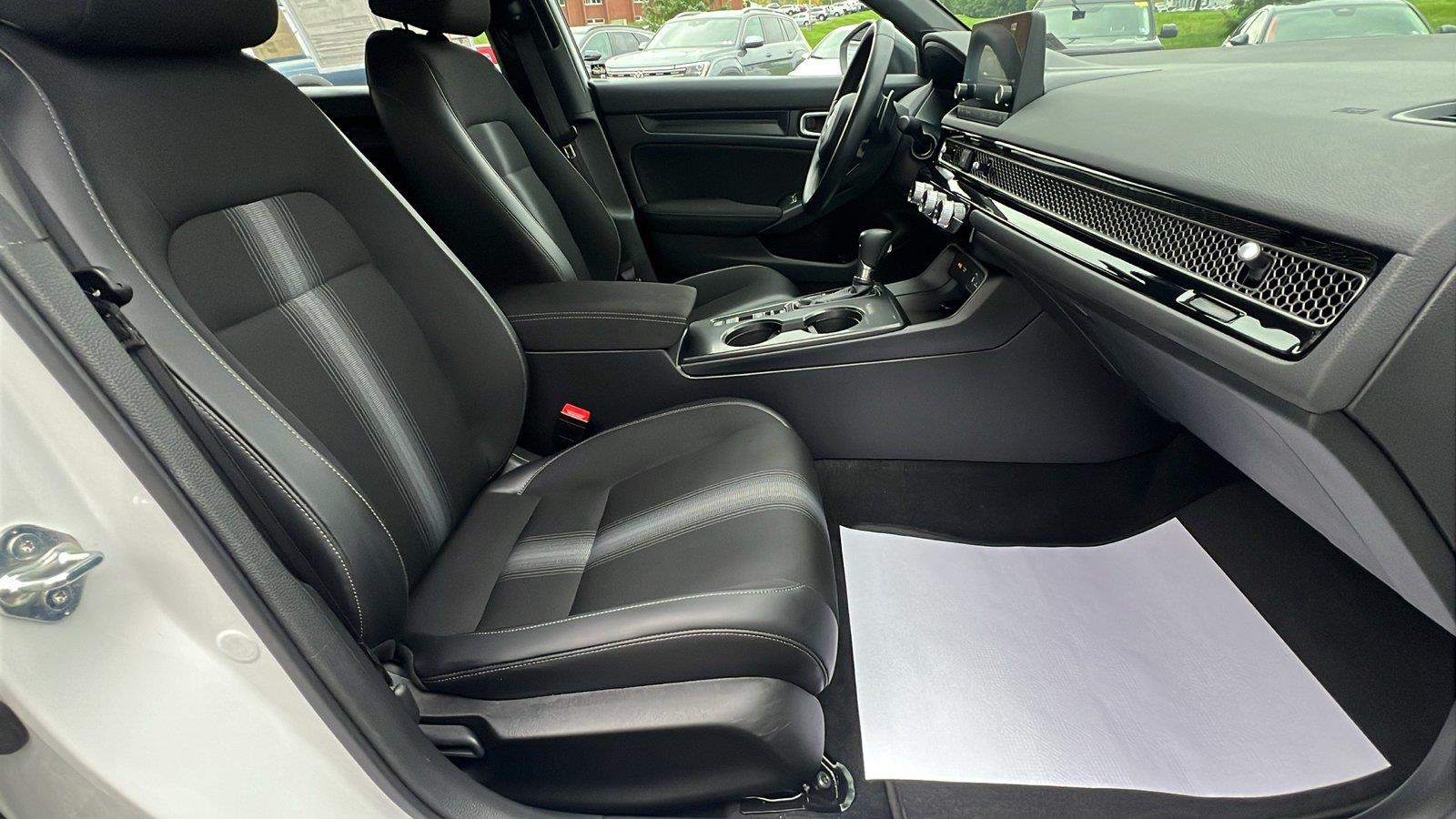 2024 Honda Civic photo 13 of 28