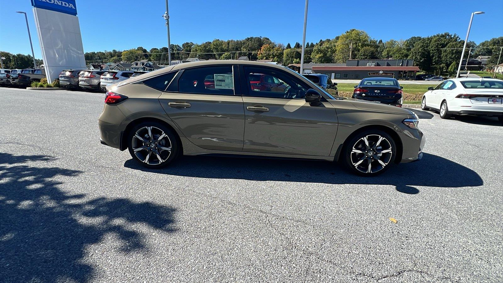 2026 Honda Civic Hybrid photo 3 of 31