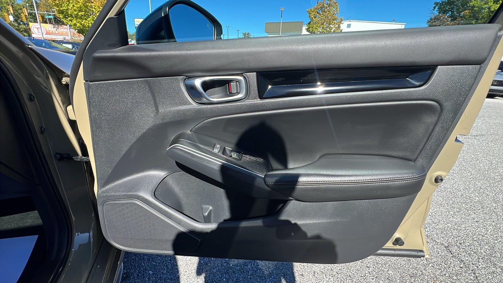 2026 Honda Civic Hybrid photo 12 of 31