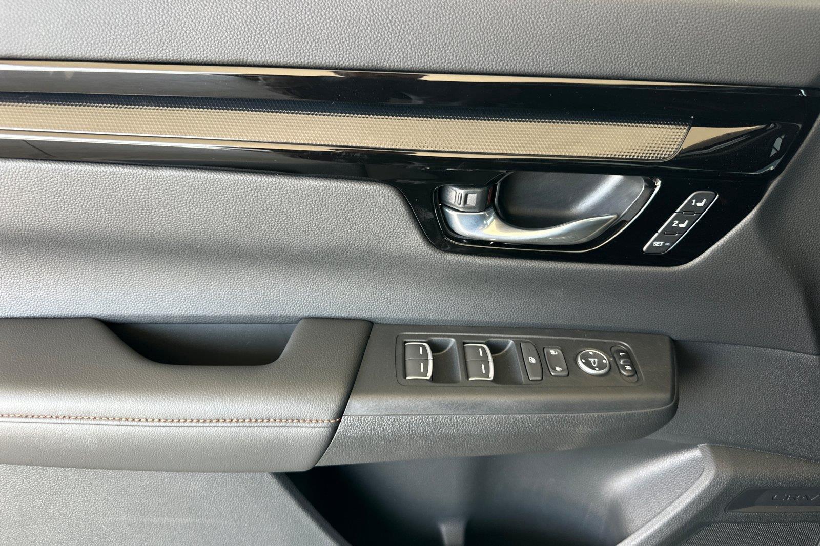 2027 Honda CR-V Hybrid photo 10 of 25