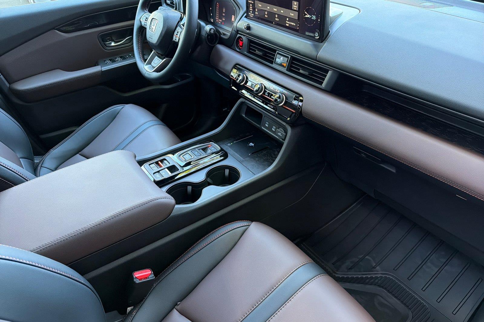2026 Honda Pilot photo 15 of 25