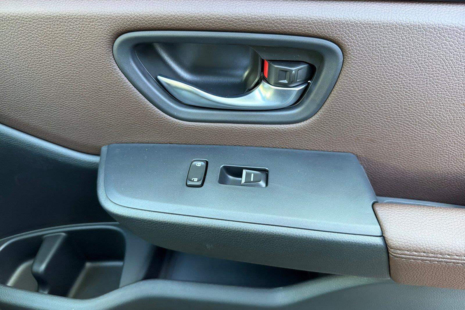 2026 Honda Pilot photo 17 of 25