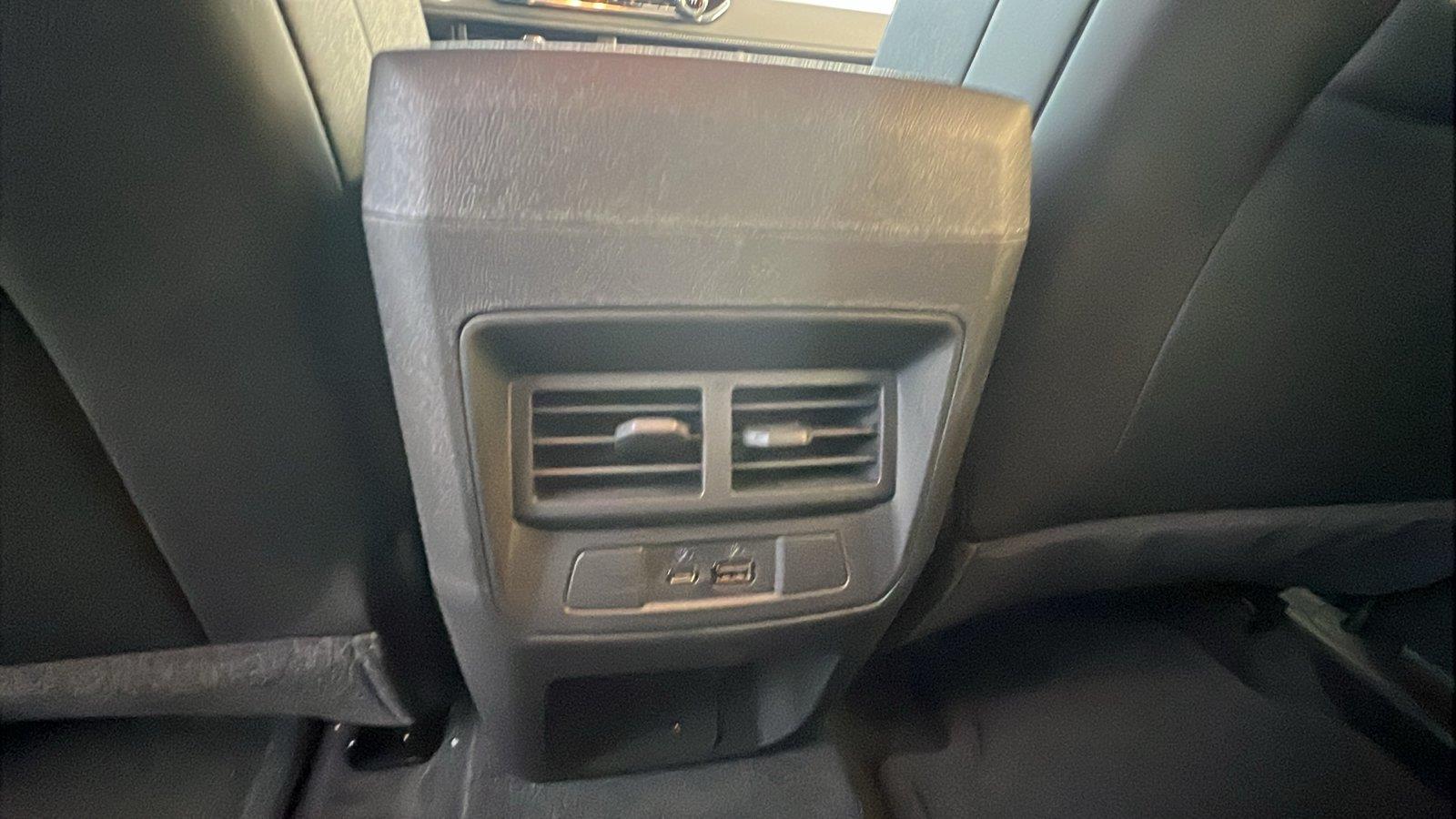 2025 Chevrolet Colorado photo 20 of 32