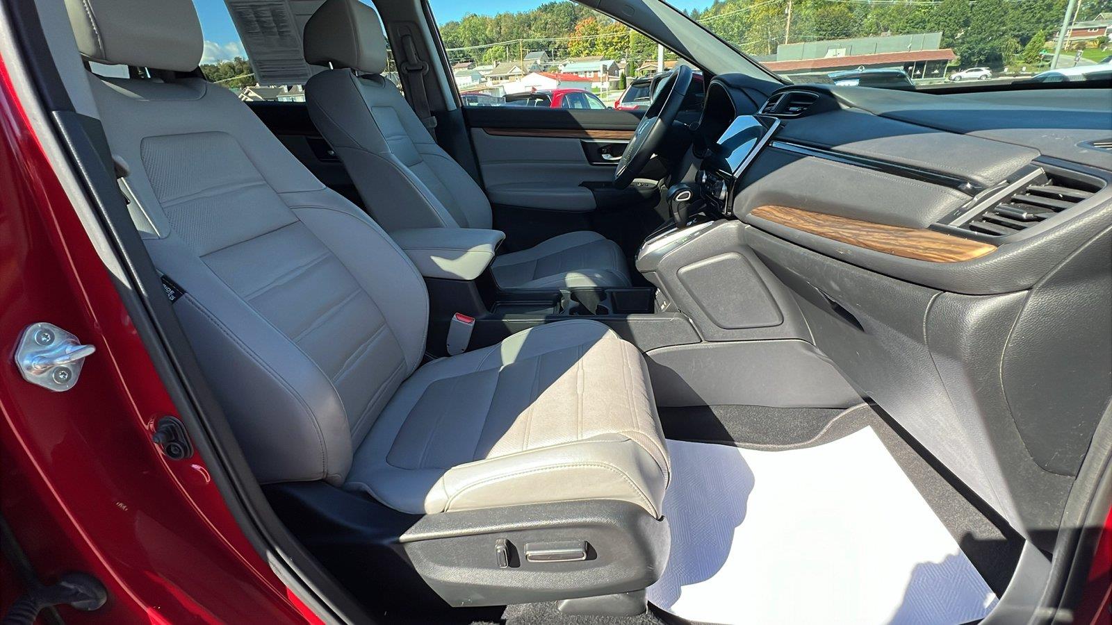 2022 Honda CR-V photo 13 of 33