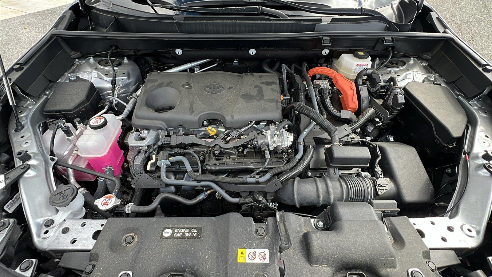 2025 Toyota RAV4 Hybrid photo 10 of 32