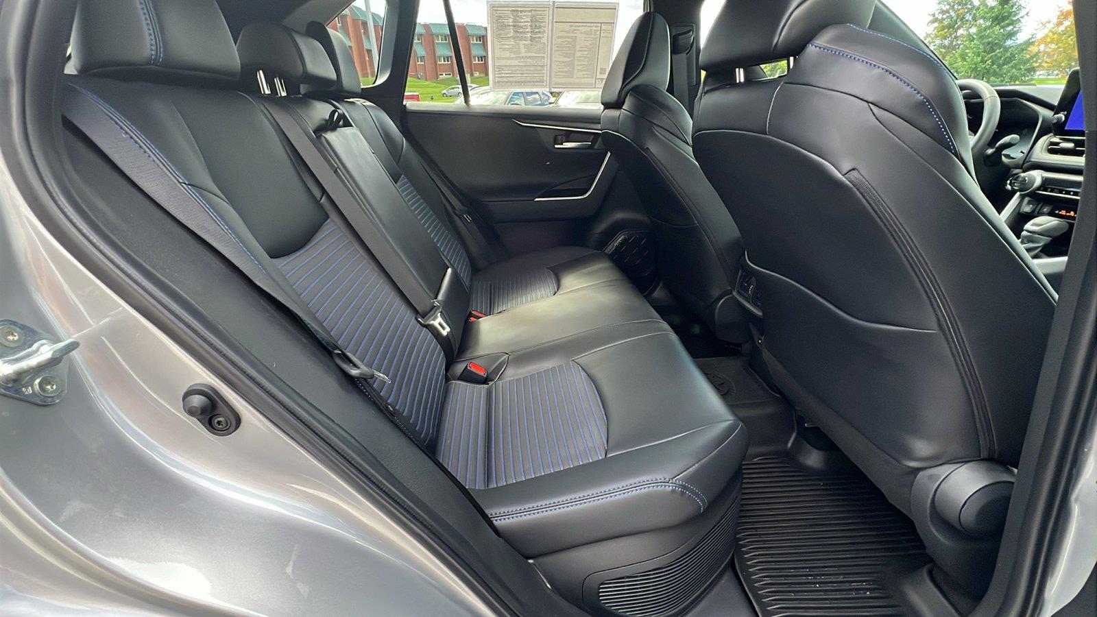 2025 Toyota RAV4 Hybrid photo 15 of 32