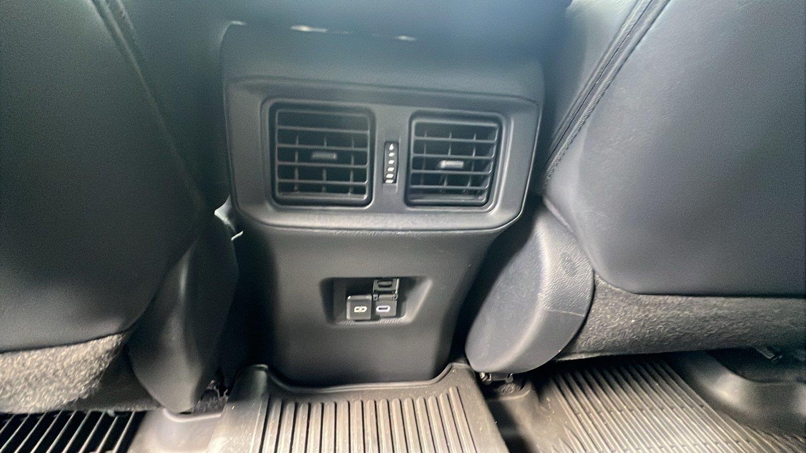 2025 Toyota RAV4 Hybrid photo 21 of 32
