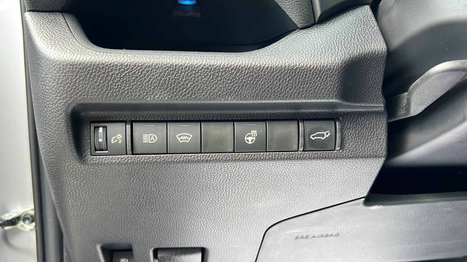 2025 Toyota RAV4 Hybrid photo 24 of 32