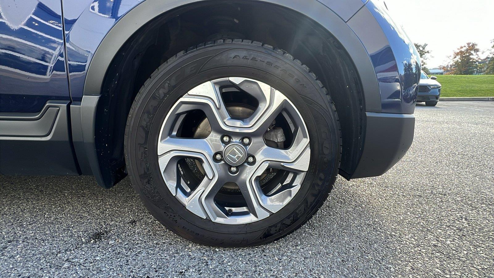 2019 Honda CR-V photo 11 of 33
