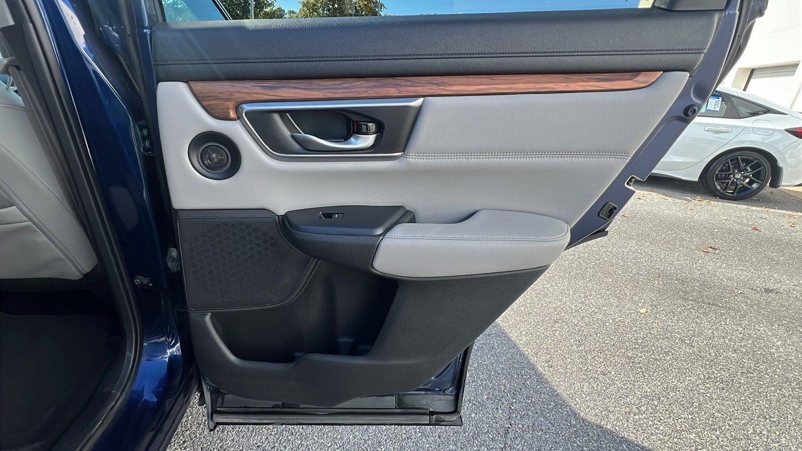 2019 Honda CR-V photo 14 of 33