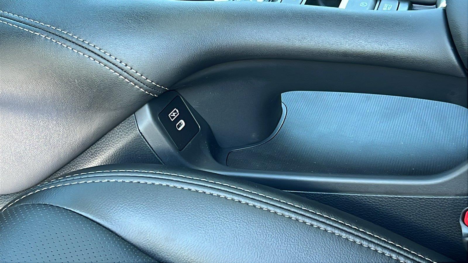 2027 Honda HR-V photo 23 of 31