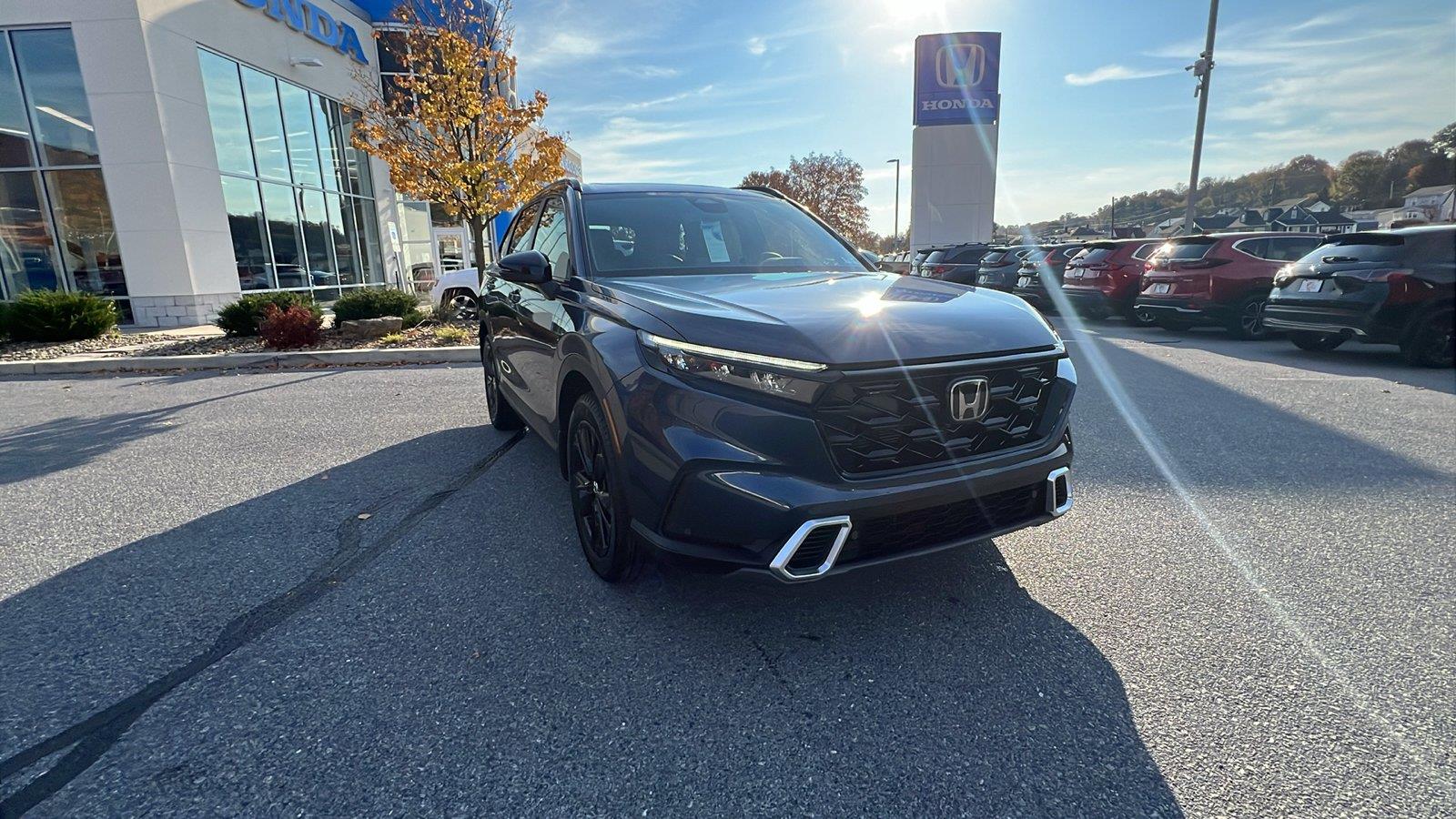 2027 Honda CR-V Hybrid photo 2 of 33