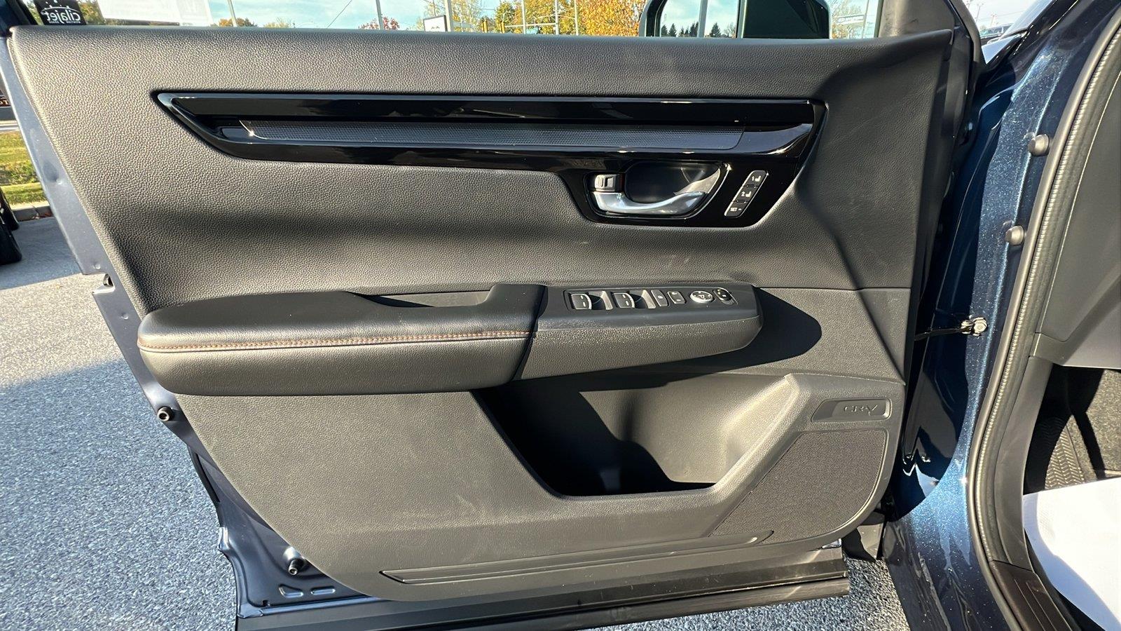 2027 Honda CR-V Hybrid photo 22 of 33