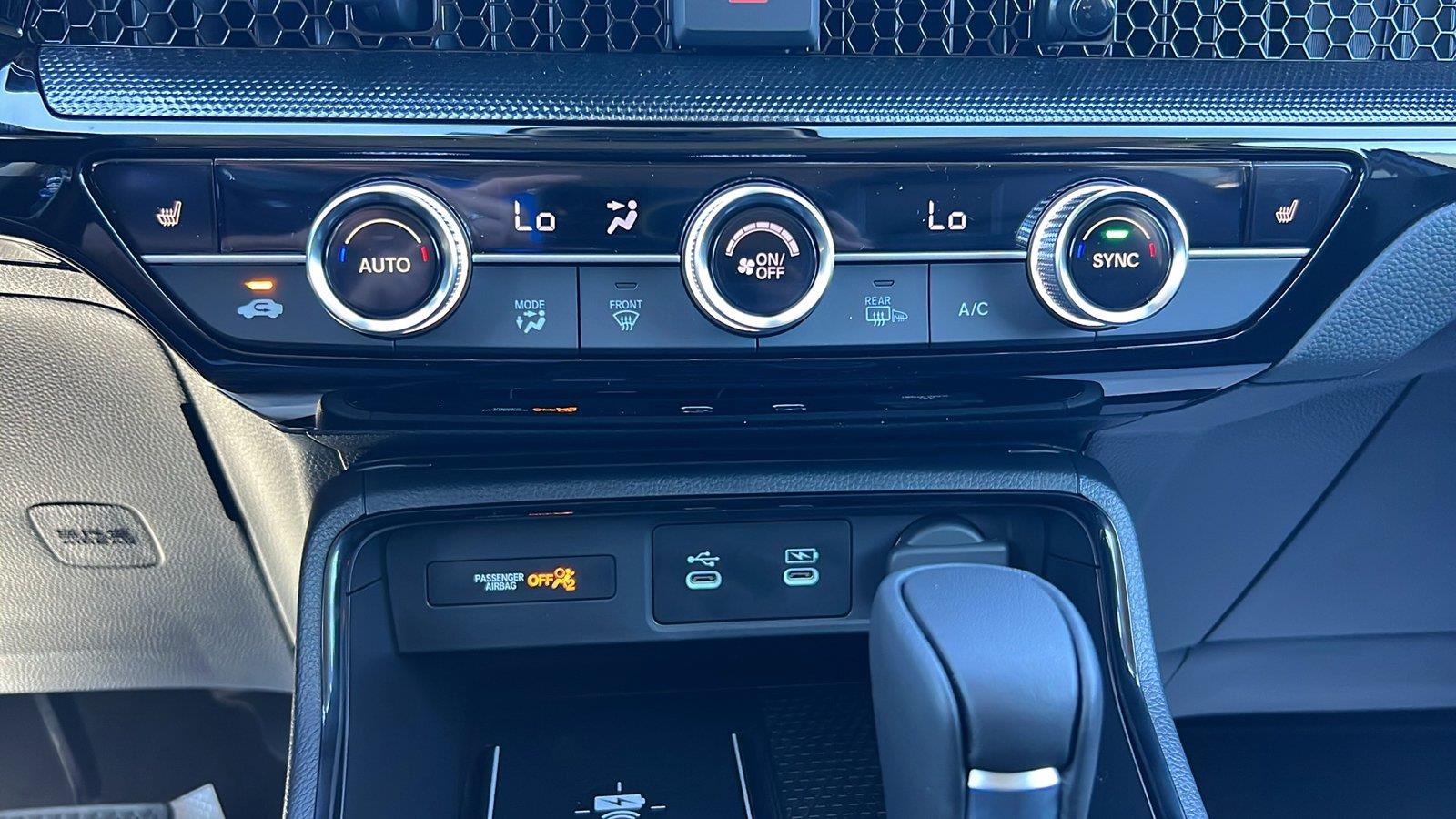 2027 Honda CR-V photo 26 of 31