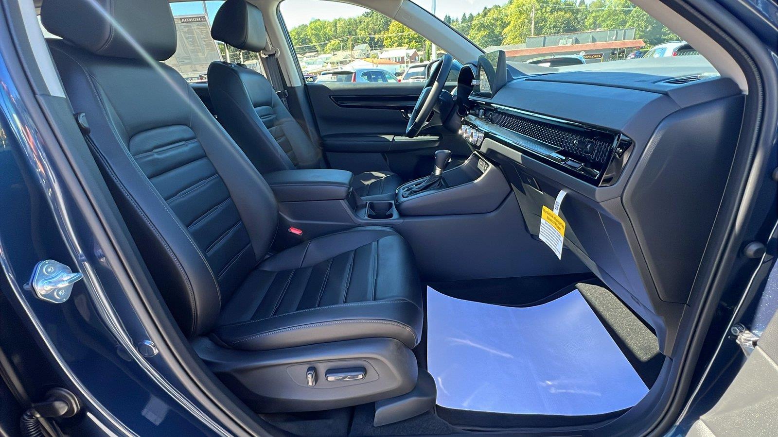 2027 Honda CR-V photo 13 of 31