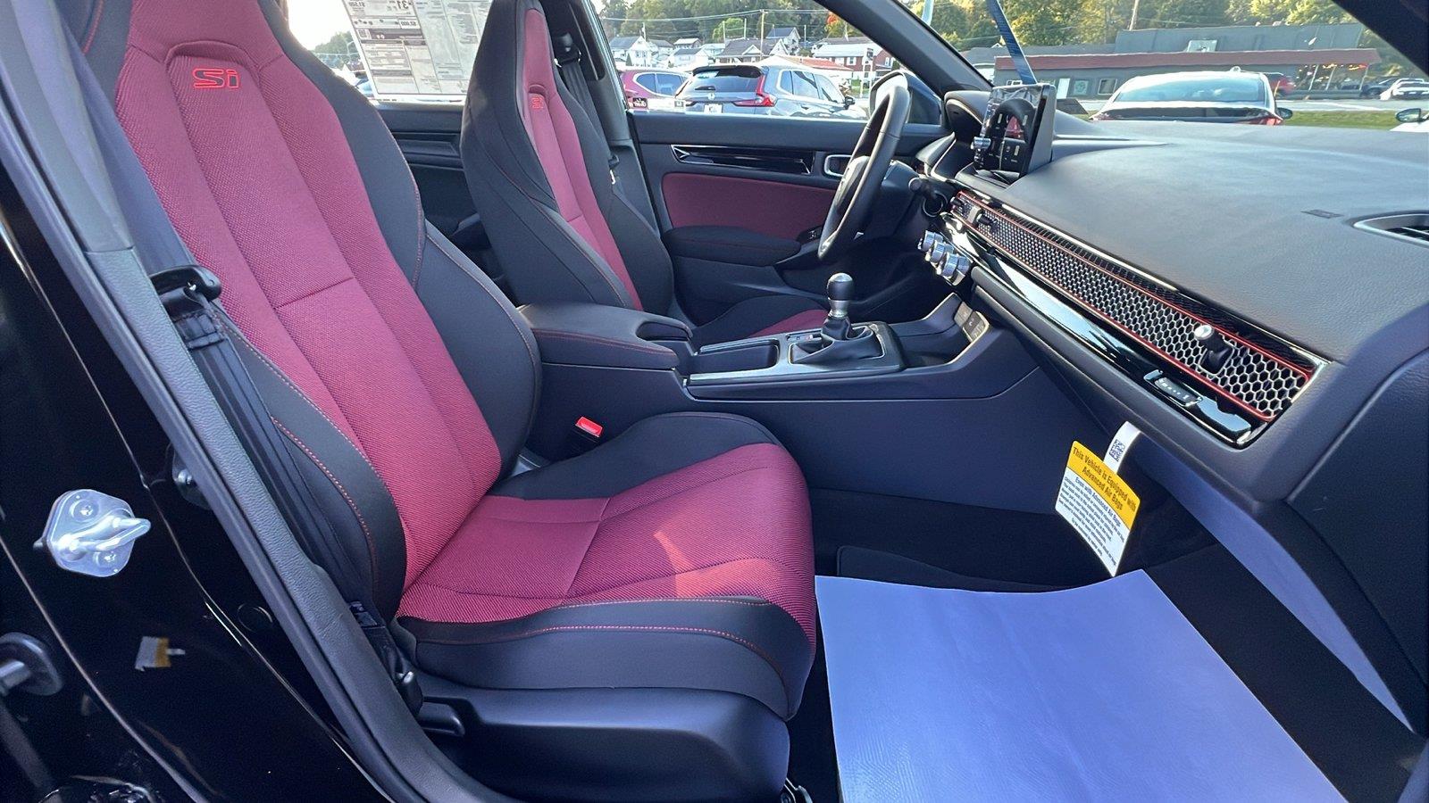 2026 Honda Civic Si photo 13 of 31