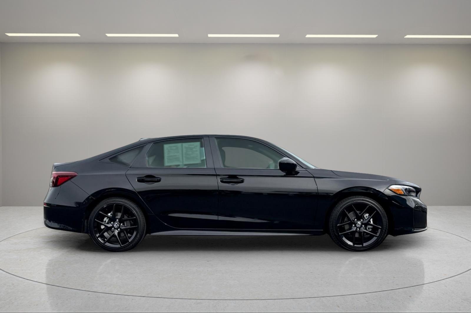 2026 Honda Civic Hybrid photo 6 of 24