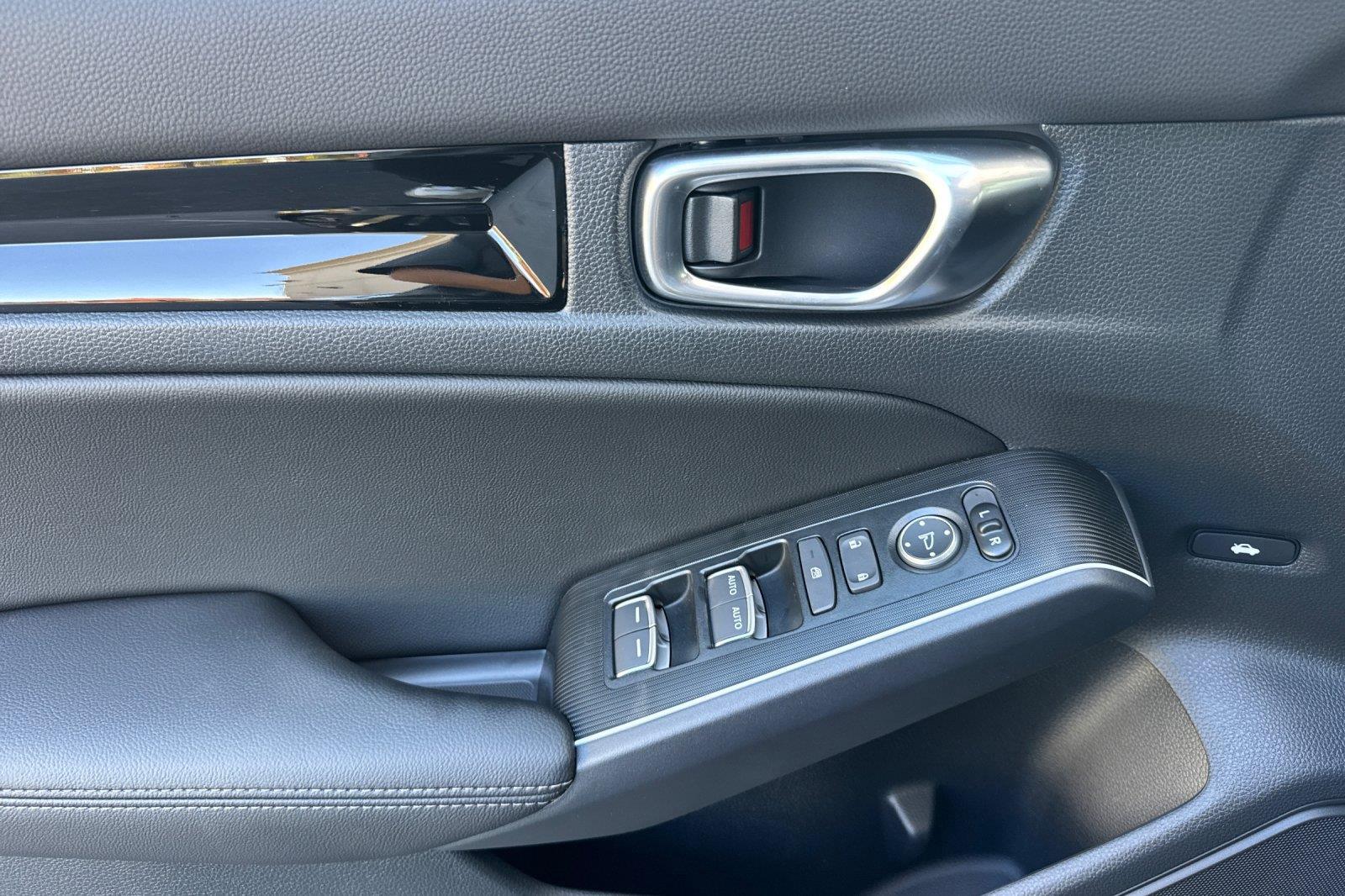 2026 Honda Civic Hybrid photo 10 of 24