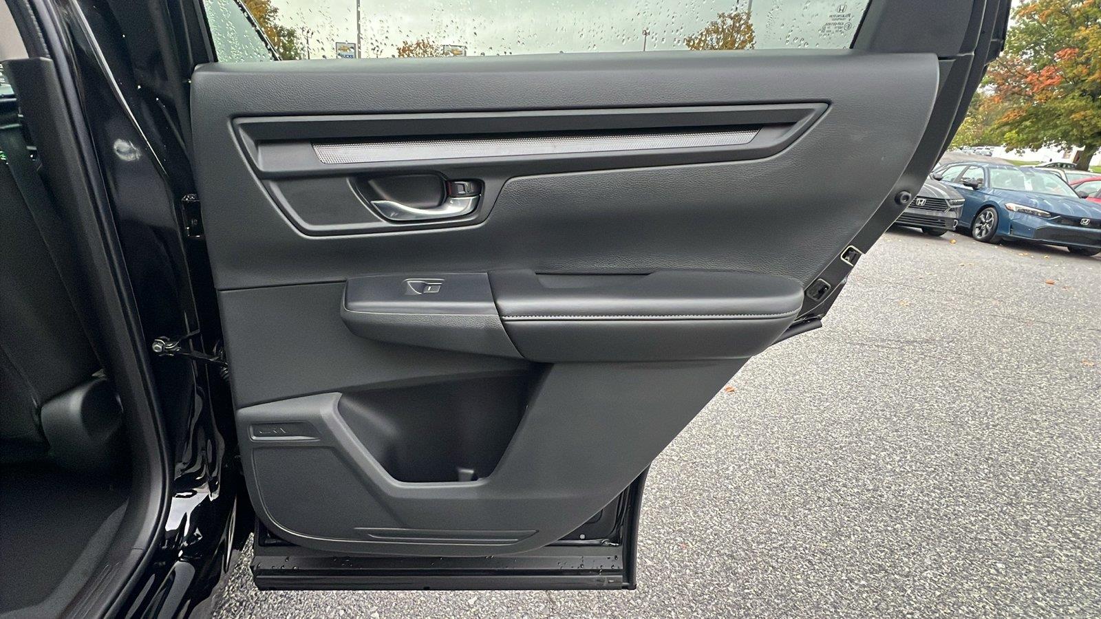 2027 Honda CR-V photo 14 of 31
