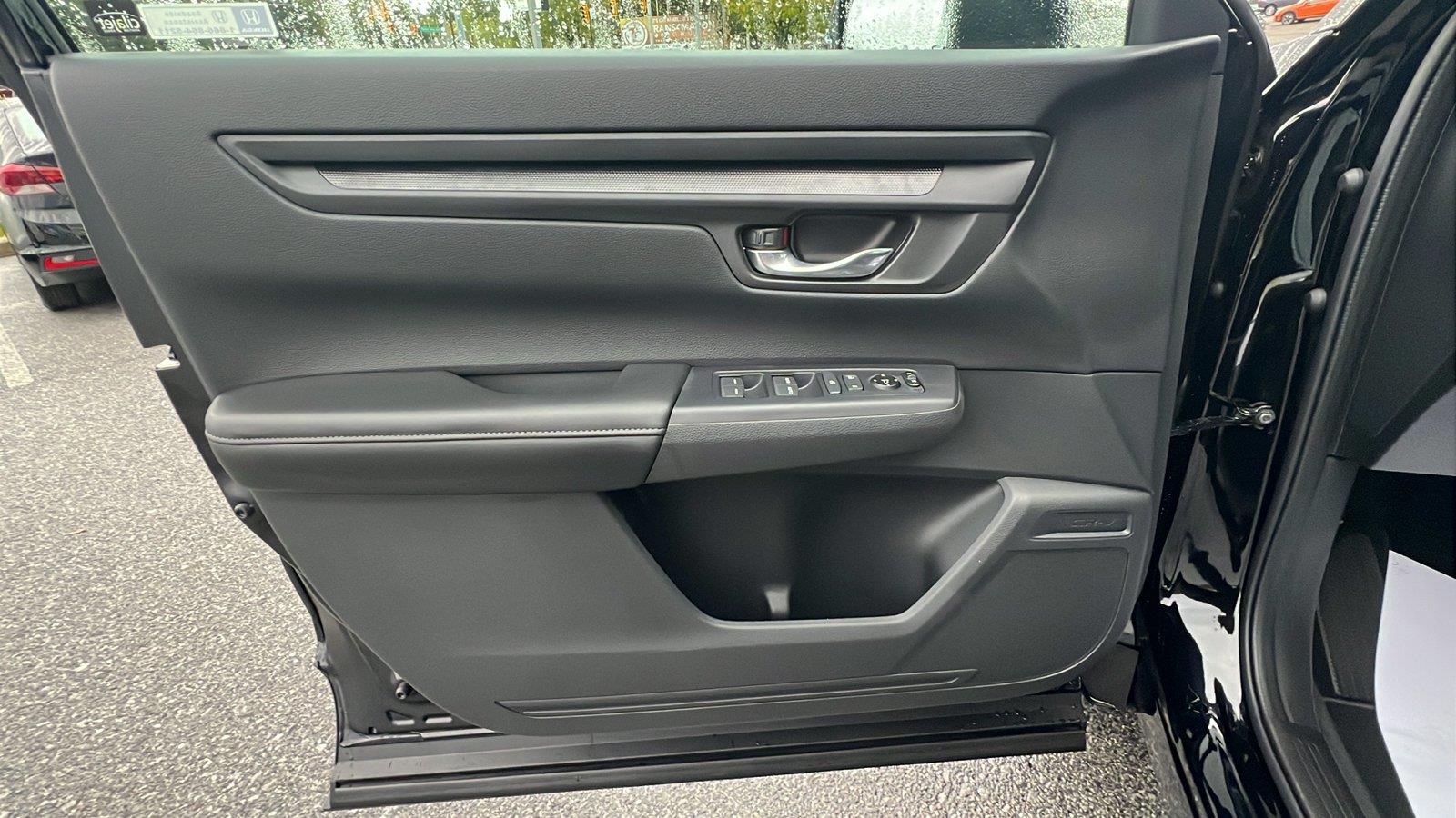 2027 Honda CR-V photo 22 of 31