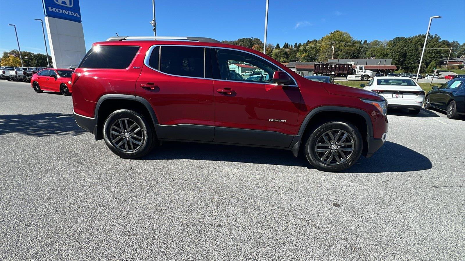 2019 GMC Acadia photo 3 of 32