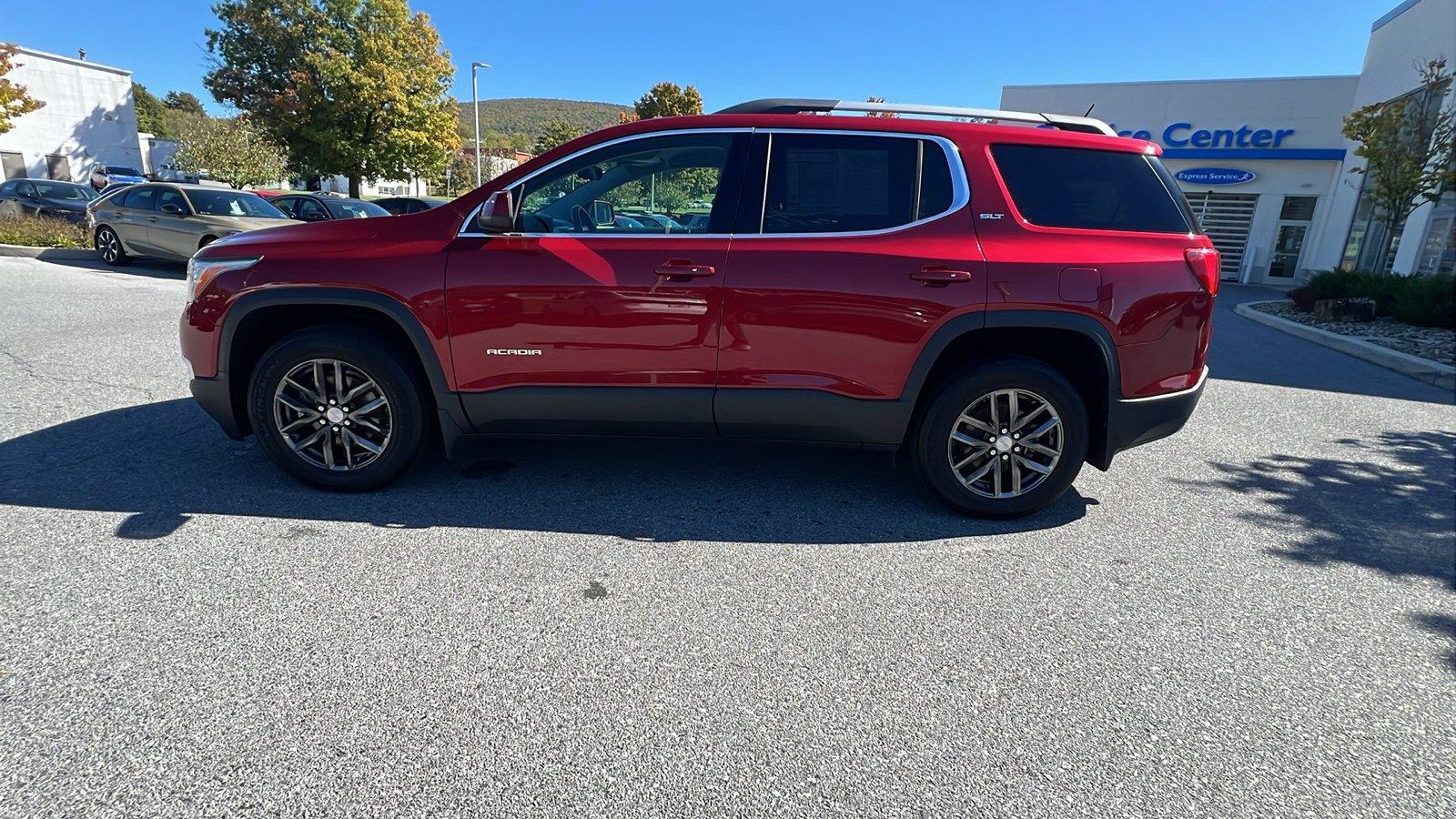 2019 GMC Acadia photo 7 of 32