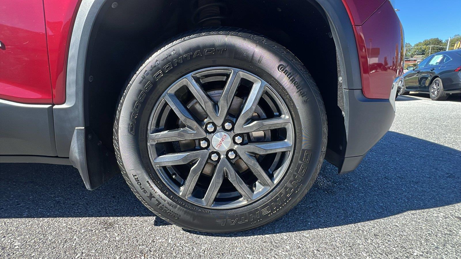 2019 GMC Acadia photo 11 of 32