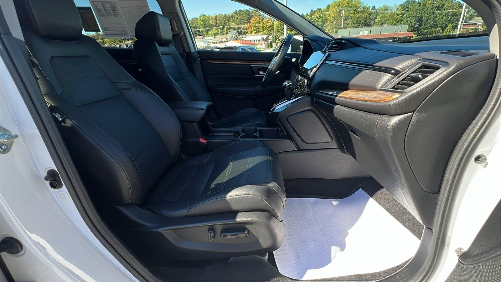 2020 Honda CR-V photo 13 of 32