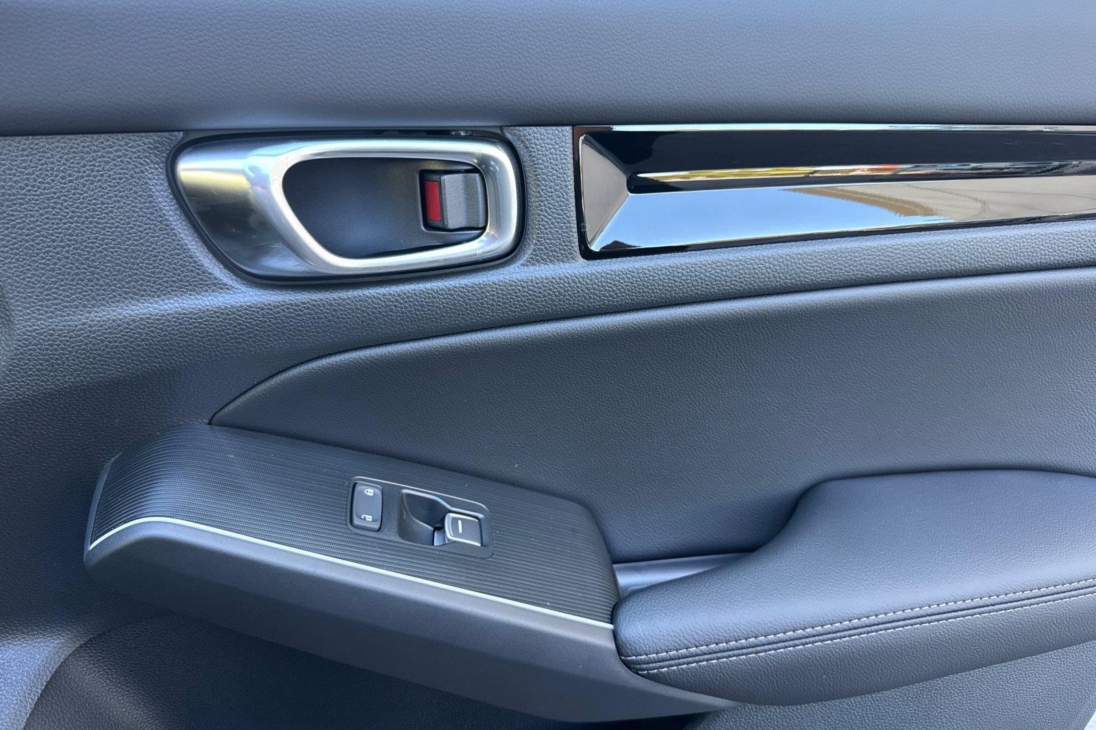 2026 Honda Civic Hybrid photo 15 of 24