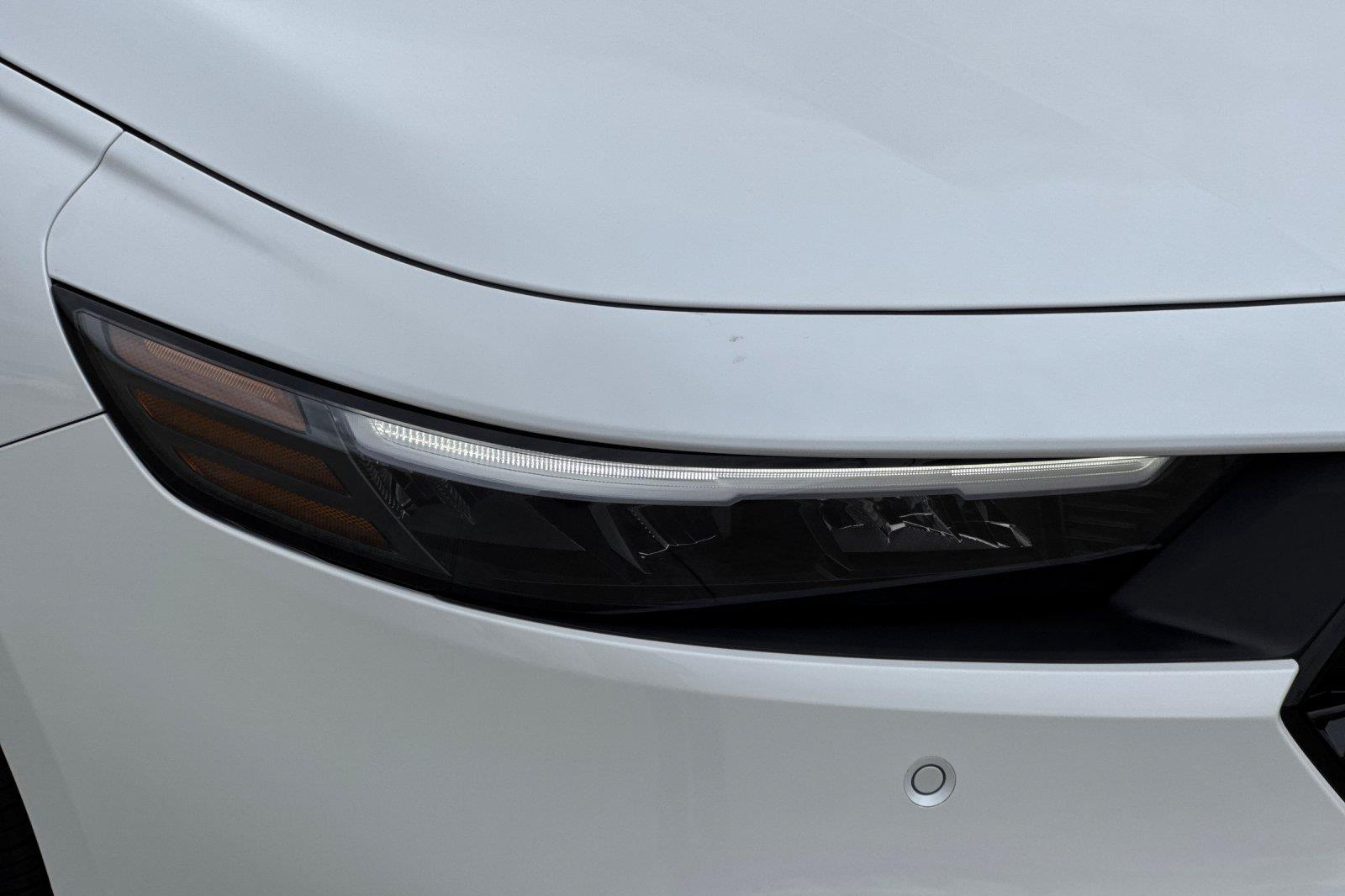 2026 Honda Accord Hybrid photo 16 of 25