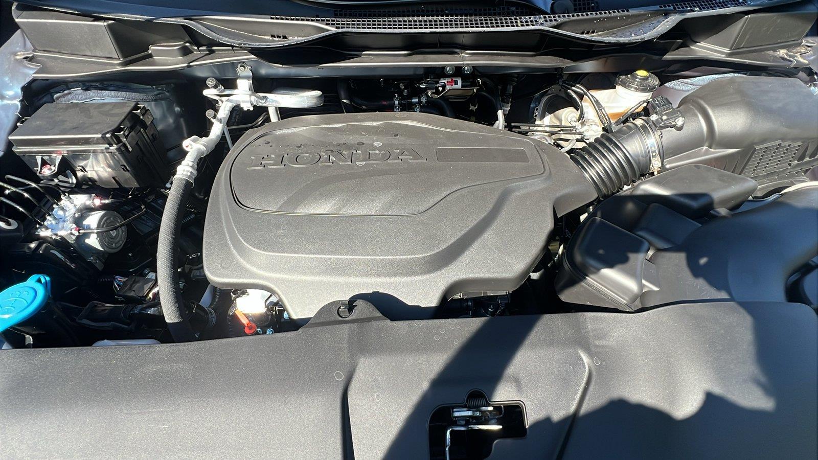2027 Honda Odyssey photo 10 of 32