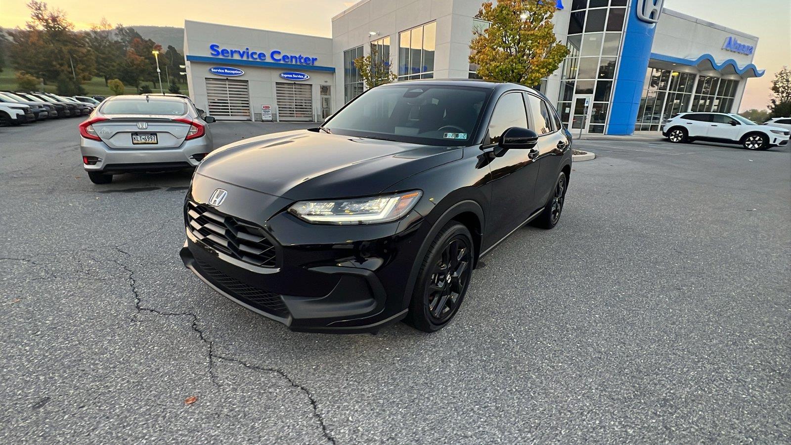 2023 Honda HR-V photo 8 of 29