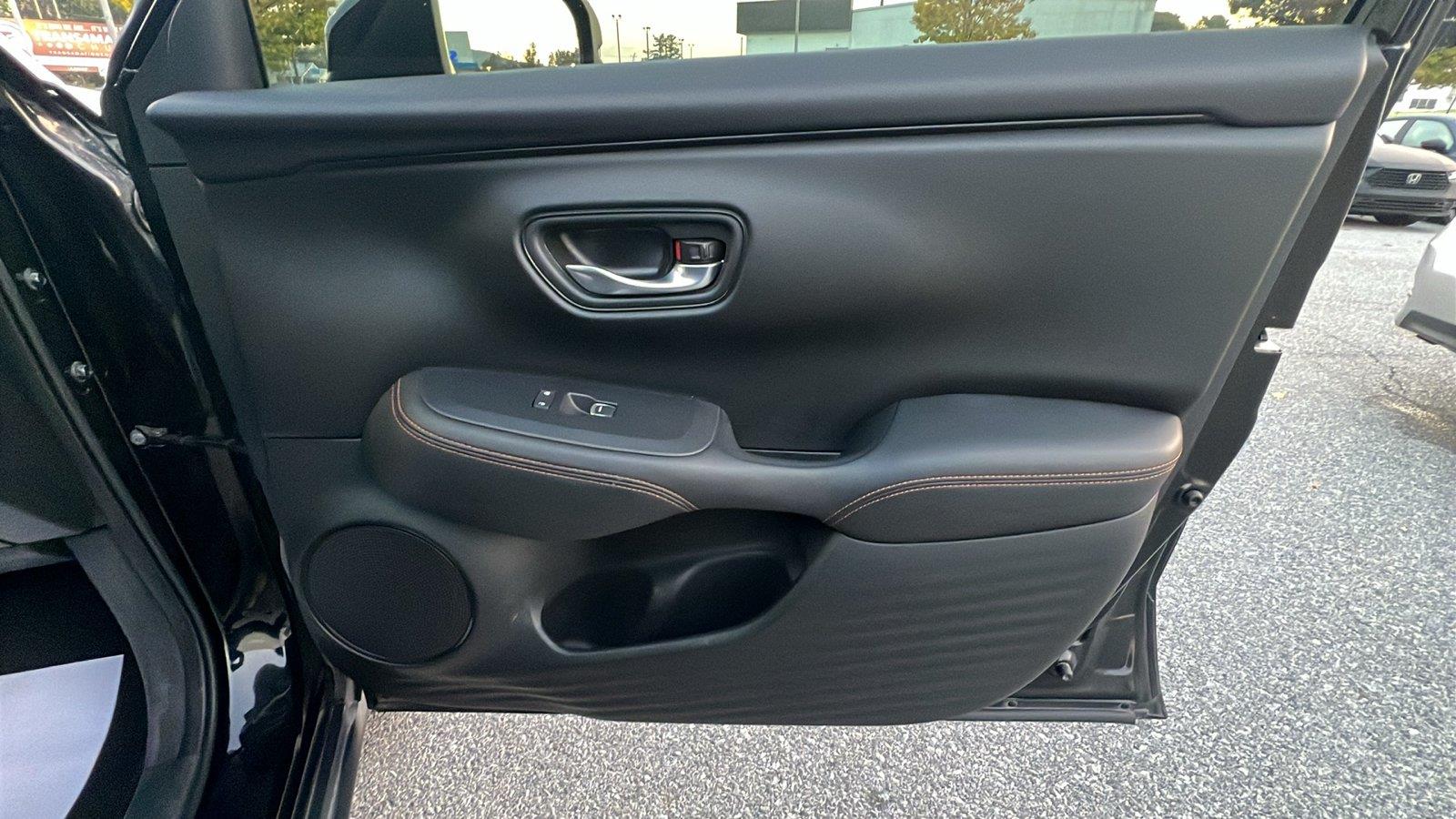 2023 Honda HR-V photo 12 of 29