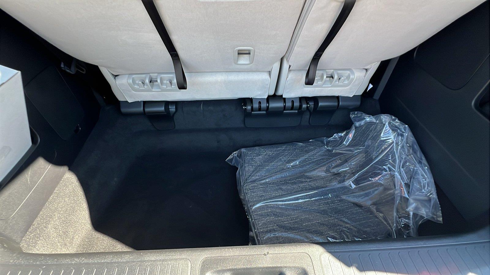 2027 Honda Odyssey photo 16 of 30