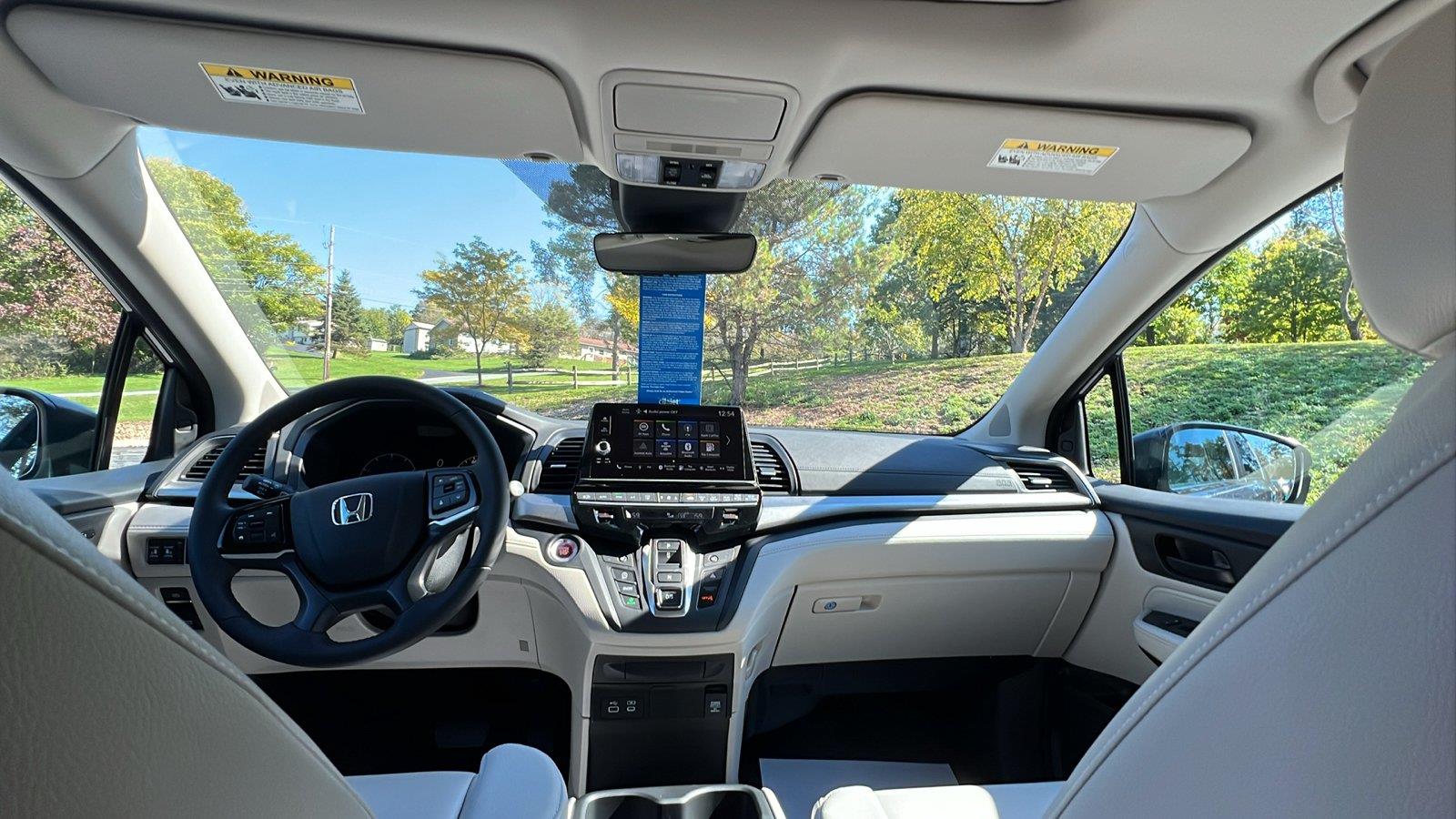 2027 Honda Odyssey photo 18 of 30