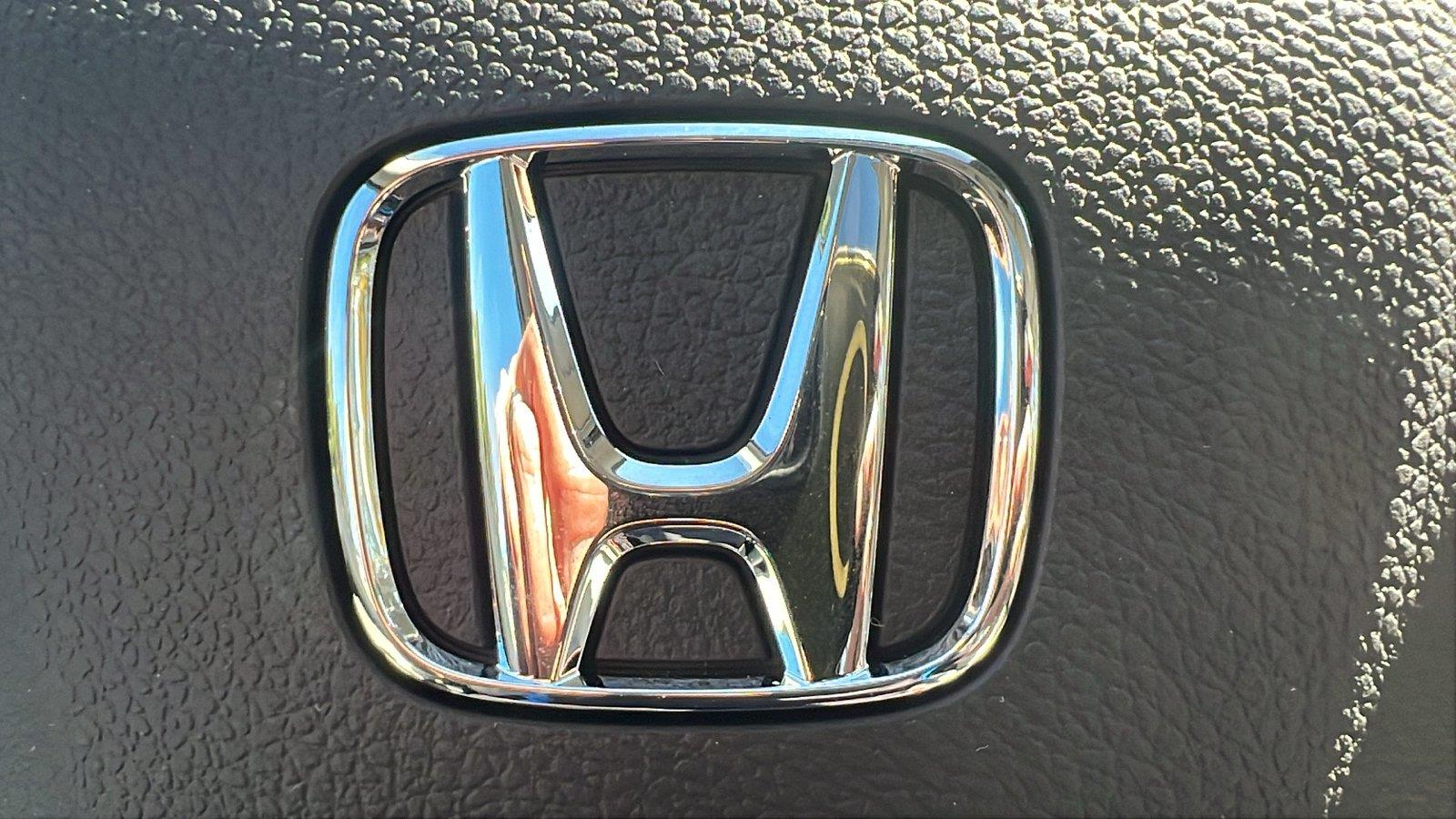 2027 Honda Odyssey photo 32 of 32