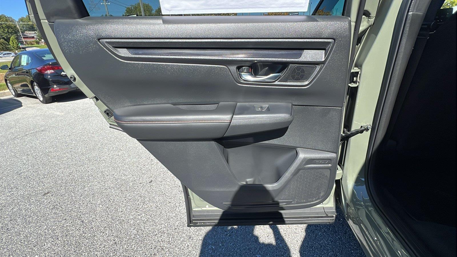 2027 Honda CR-V Hybrid photo 17 of 32