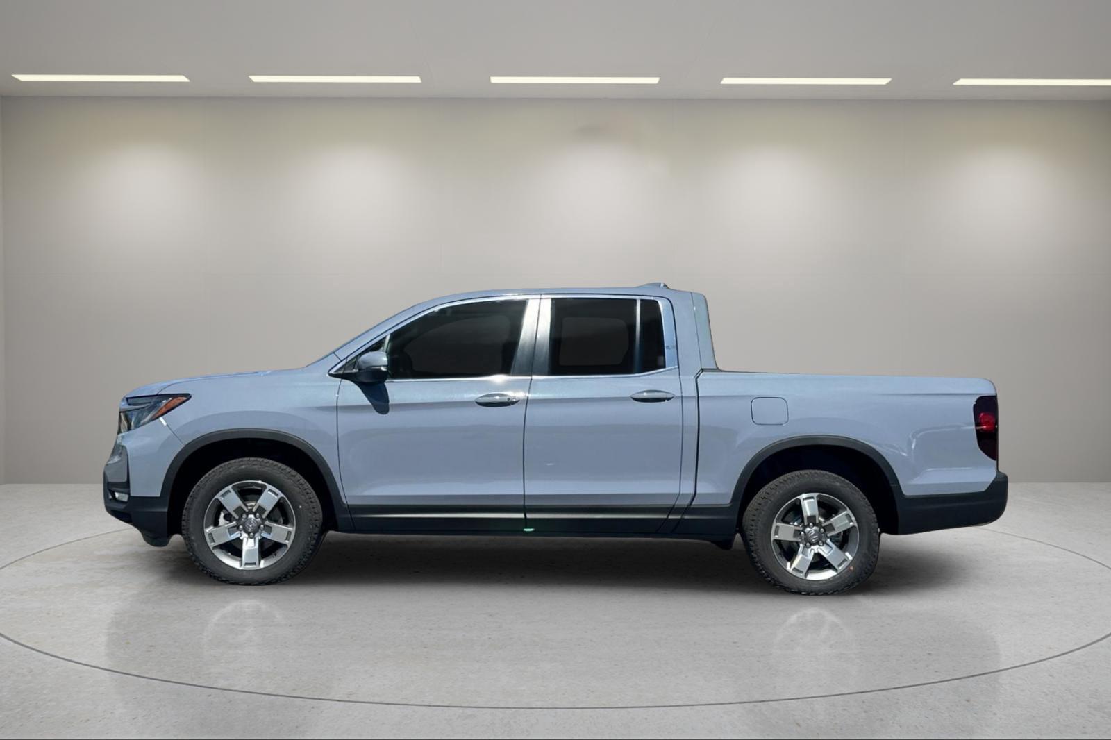 2026 Honda Ridgeline photo 2 of 24