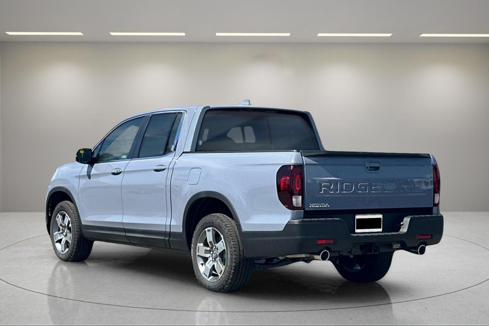 2026 Honda Ridgeline photo 3 of 24