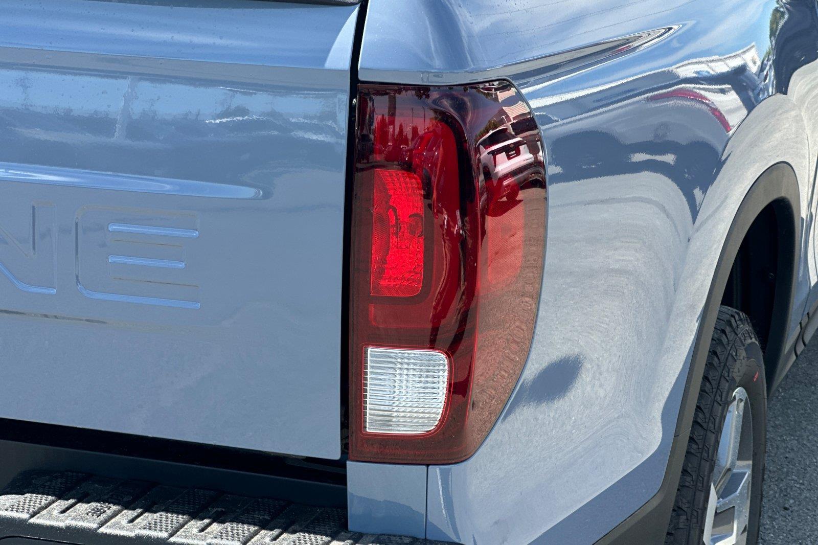 2026 Honda Ridgeline photo 16 of 24