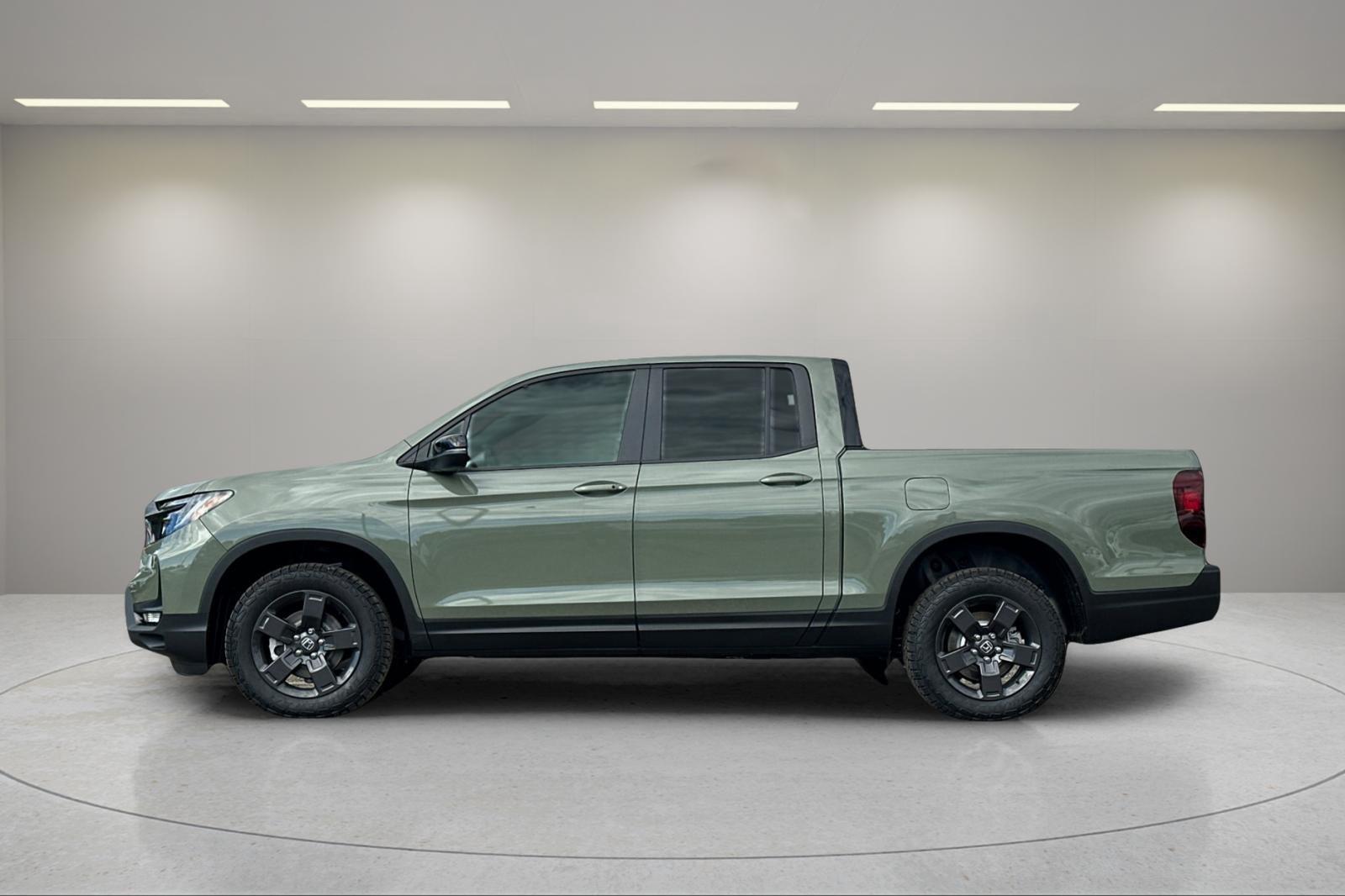 2026 Honda Ridgeline photo 2 of 25