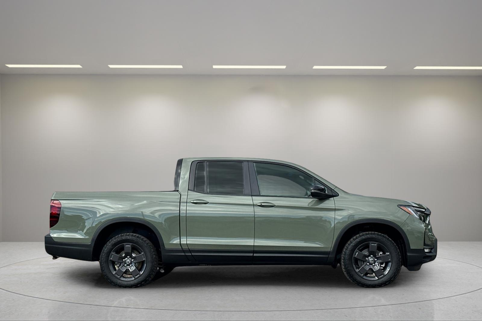 2026 Honda Ridgeline photo 6 of 25