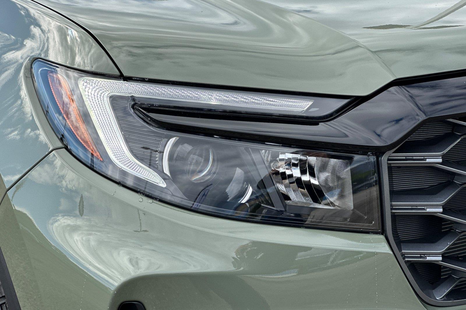 2026 Honda Ridgeline photo 16 of 25