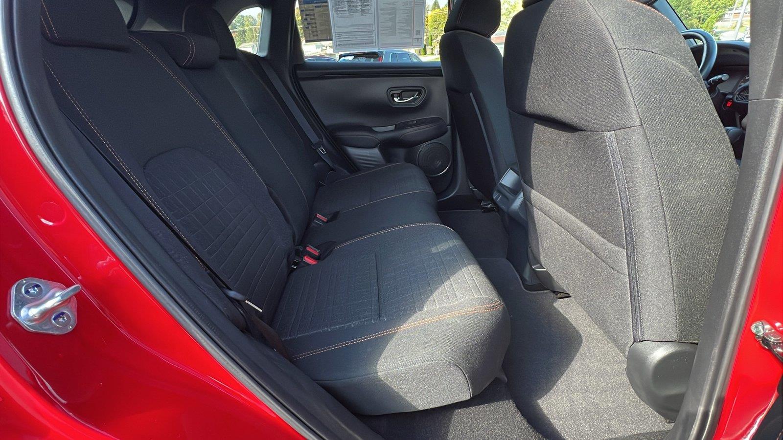 2025 Honda HR-V photo 15 of 29