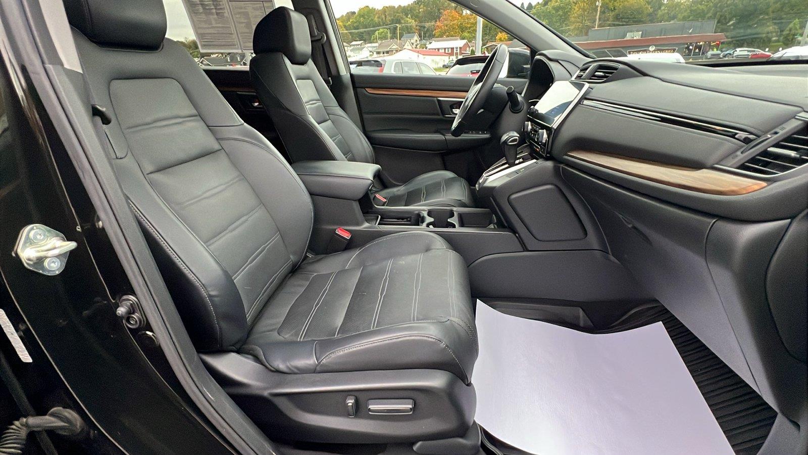 2017 Honda CR-V photo 13 of 34
