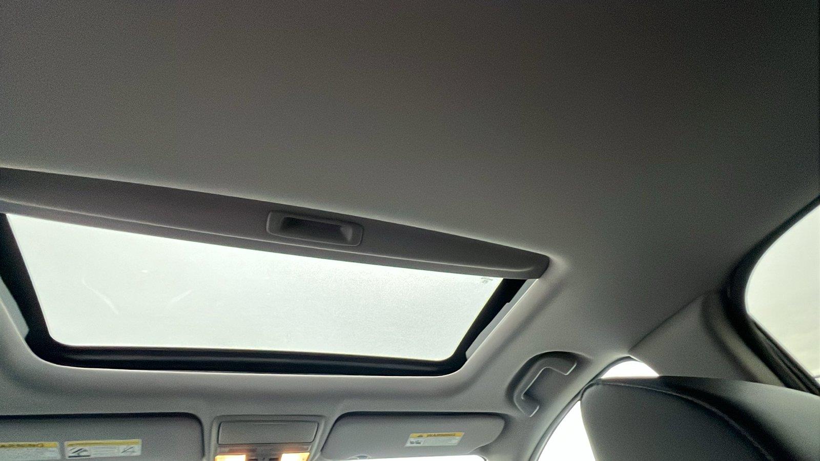 2017 Honda CR-V photo 19 of 34