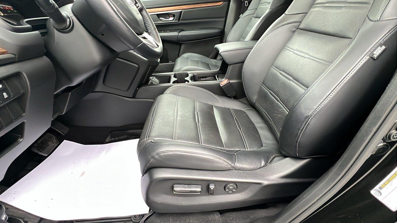 2017 Honda CR-V photo 23 of 34