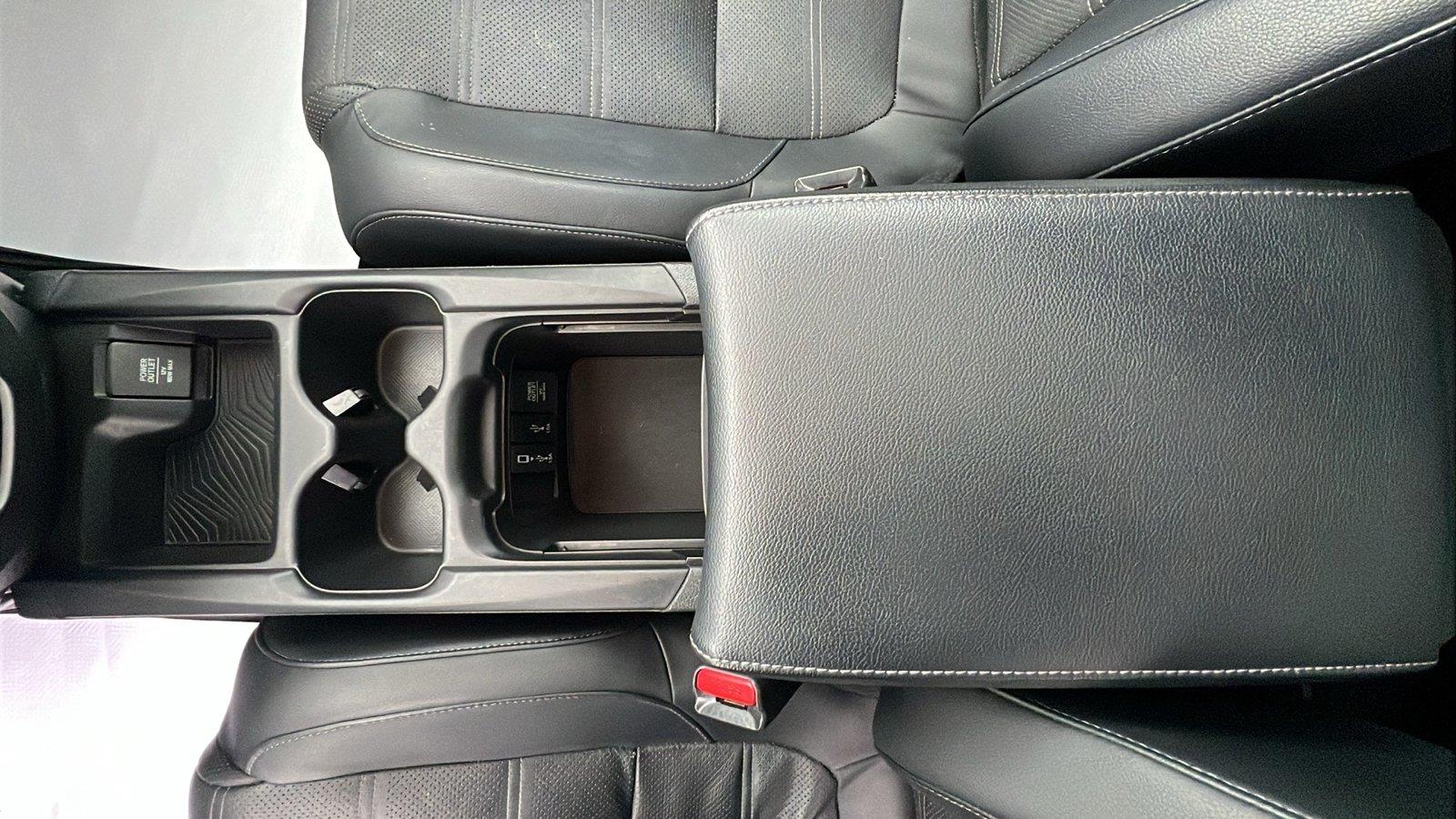 2017 Honda CR-V photo 25 of 34